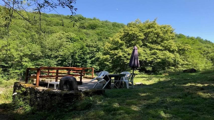 Gîte pour 3 personnes, avec terrasse, animaux acceptés