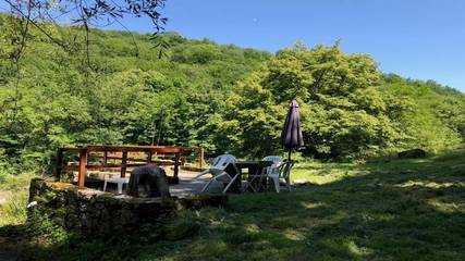 Gîte pour 3 personnes, avec terrasse, animaux acceptés à Le Bez