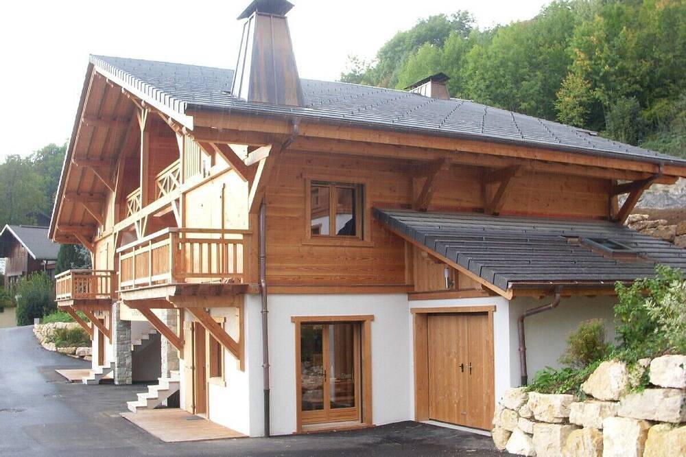 Ganze Wohnung, Buqa - Eine modern ausgestattete alpine \"die ganze Saison\" Wohnung im Zentrum von Samoens in Samoëns, Region Bonneville