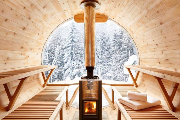 Chalet pour 9 personnes, avec jacuzzi ainsi que sauna et jardin, adapté aux familles