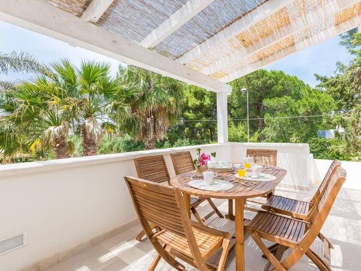 Ferienwohnung für 7 Personen, mit Balkon und Terrasse in Lido Specchiolla