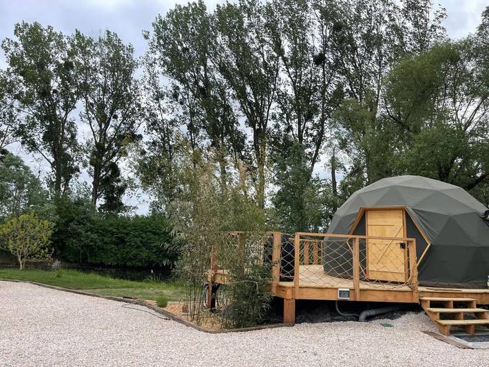 Location de vacances pour 2 personnes, avec jardin et terrasse ainsi que vue sur le lac et vue à Krautergersheim