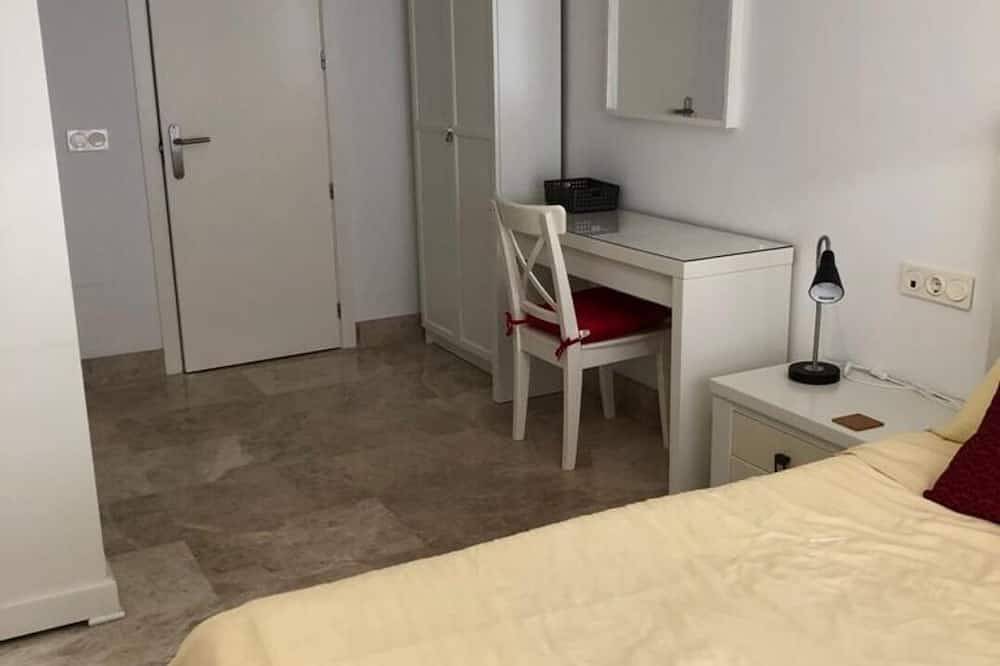 Ganze Wohnung, Porto Fino Apartment mit Blick auf den Yachthafen und das Meer (Wlan inbegriffen) in Almerimar, El Ejido