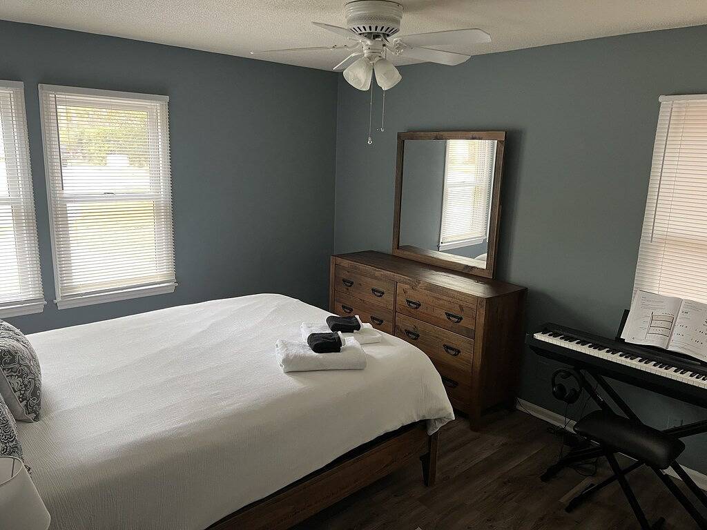 Cute and Comfy Home in Pinehurst - Perfect for families/golf weekend! Ping-pong! in Pinehurst, Moore County