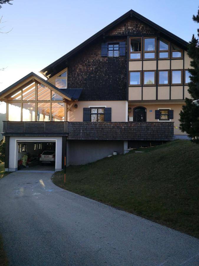 Ferienwohnung für 2 Personen, mit Balkon und Terrasse sowie Ausblick