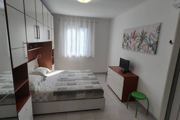 Ganze Wohnung, Comfortable Apartment with Garden and Wifi in Ladispoli, Rom Provinz
