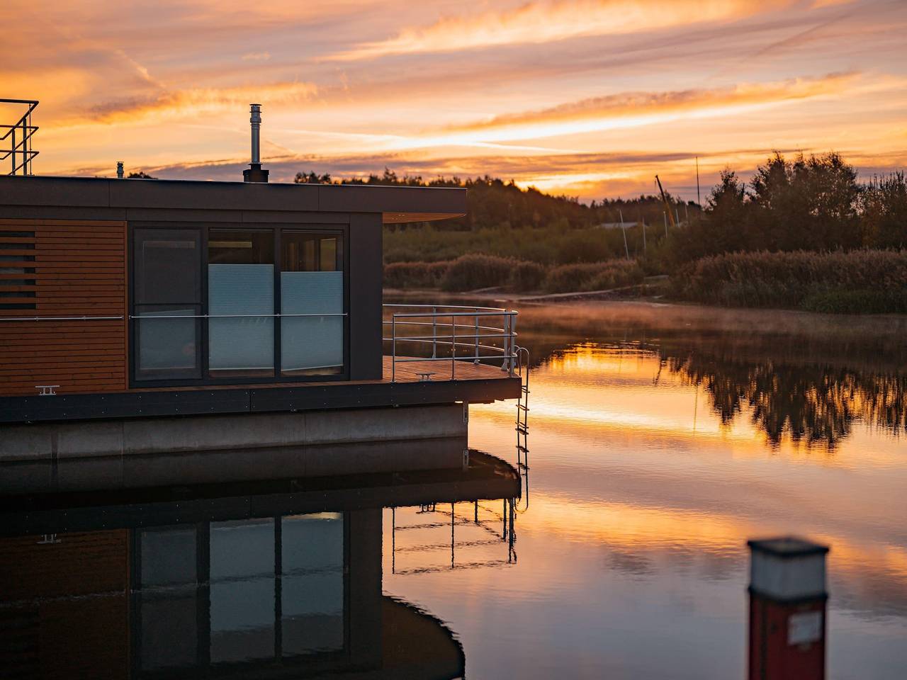 Hausboot am Barwälder See in Bärwalder See, Boxberg (Oberlausitz)
