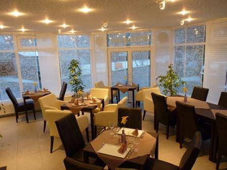 Cafe und Pension Ringer - Doppelzimmer abseits von Lärm und Hektik mit Café im Haus in Vilseck, Ostbayern