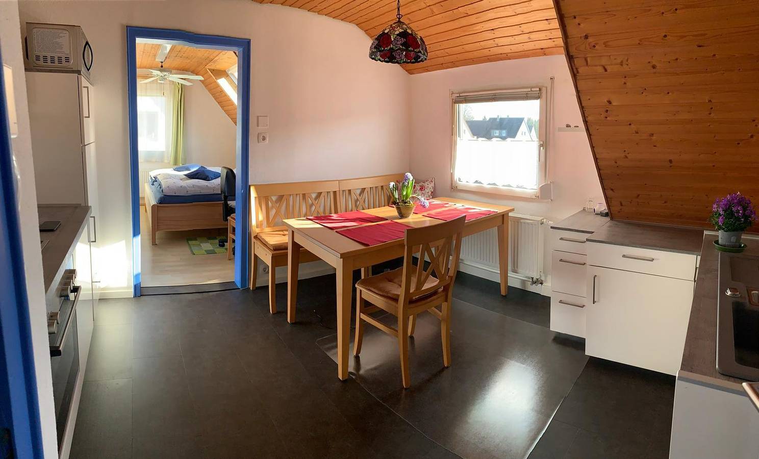 Ganze Ferienwohnung, Haus Josefine - 2-Zimmer-Ferienwohnung, 40 qm 2. Og in Friedrichshafen, Obersee (Bodensee)