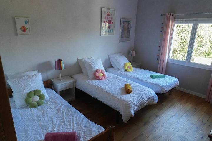 Location de vacances pour 12 personnes, avec vue et jardin à Saint-Martin-de-Londres - 4