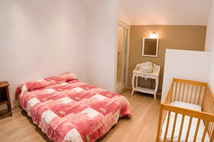 Location de vacances pour 5 personnes, avec jardin dans Sainte-Scolasse-sur-Sarthe - 2