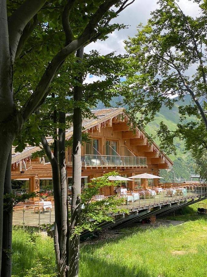 Hôtel pour 4 personnes, avec Terrasse et Jacuzzi ainsi que Jardin et Sauna à Limone Piemonte