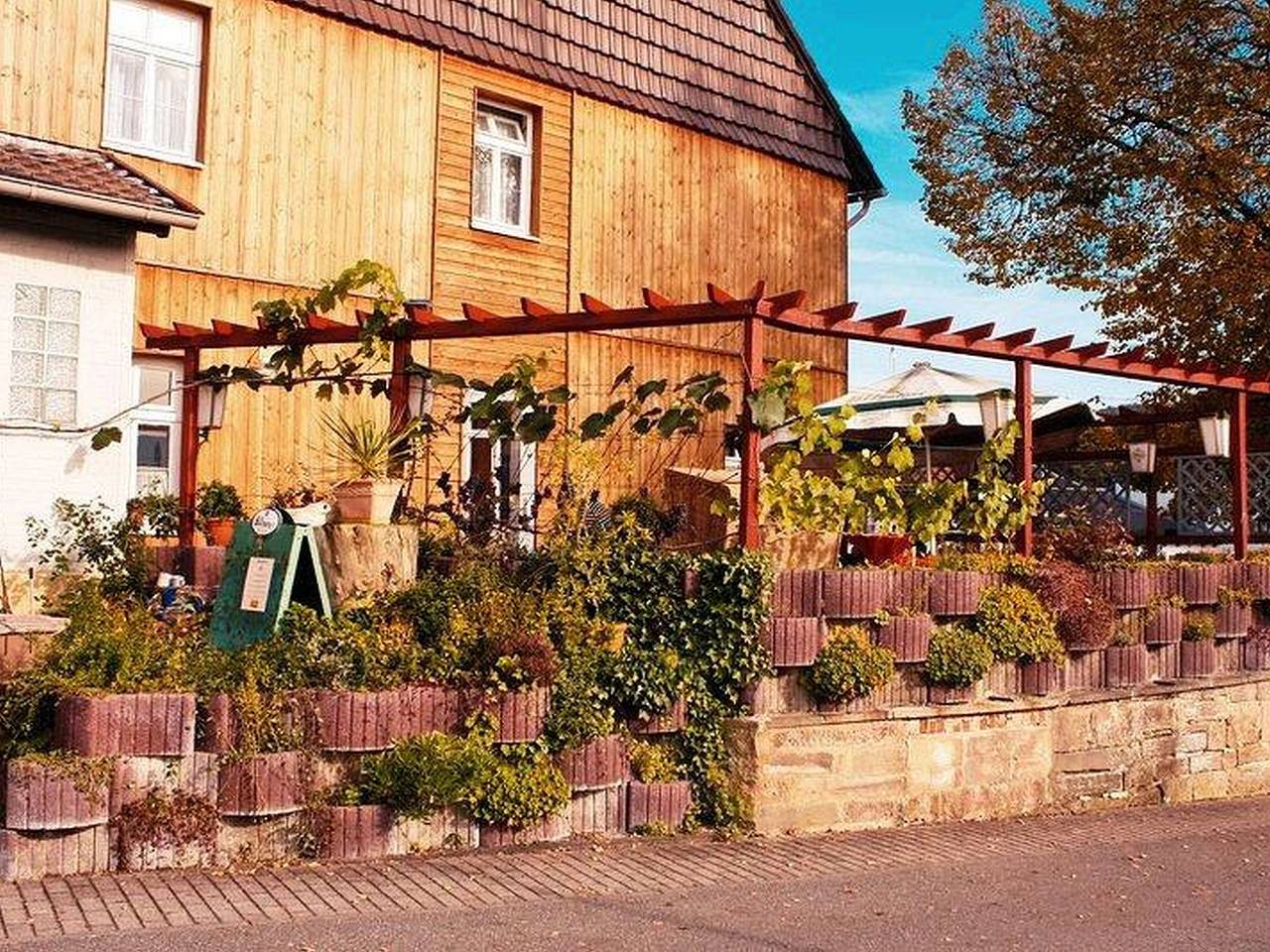 Ehlener Poststuben - Gemütliche Doppelzimmer, 15qm mit eigenem Bad in Habichtswald, Hessisches Bergland