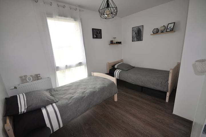 Gîte pour 6 personnes, avec terrasse à Chessy - 3