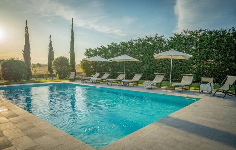 Accogliente rifugio in riva al mare con piscina e caminetto in Pienza, Val d’Orcia