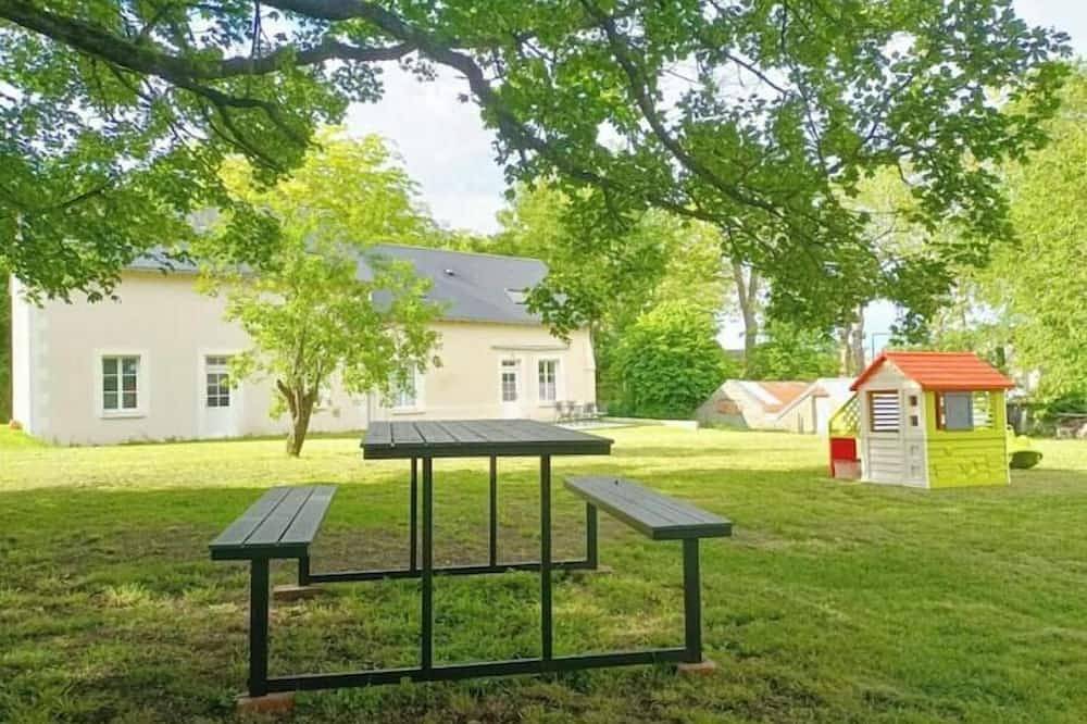 Gîte Villa Esperanza 2/5 p 200 m château 25 mn zoo in Valençay, Vallée de la Loire
