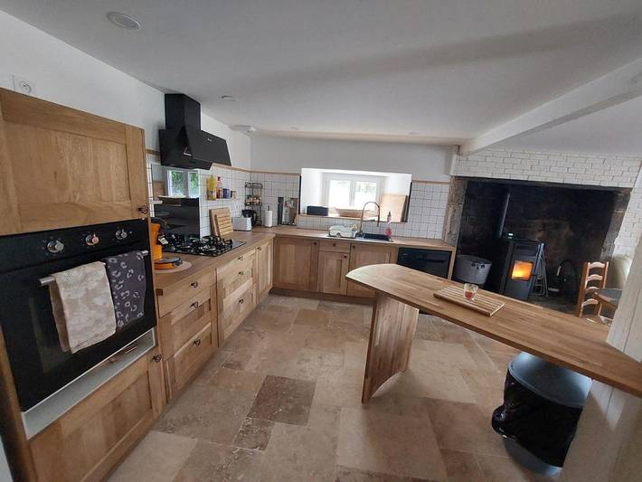 Location de vacances pour 14 personnes, avec jardin et vue, animaux acceptés à Talizat - 4