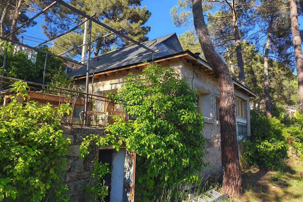House by the River in Santa María de la Alameda in Santa María de la Alameda, Großraum Madrid