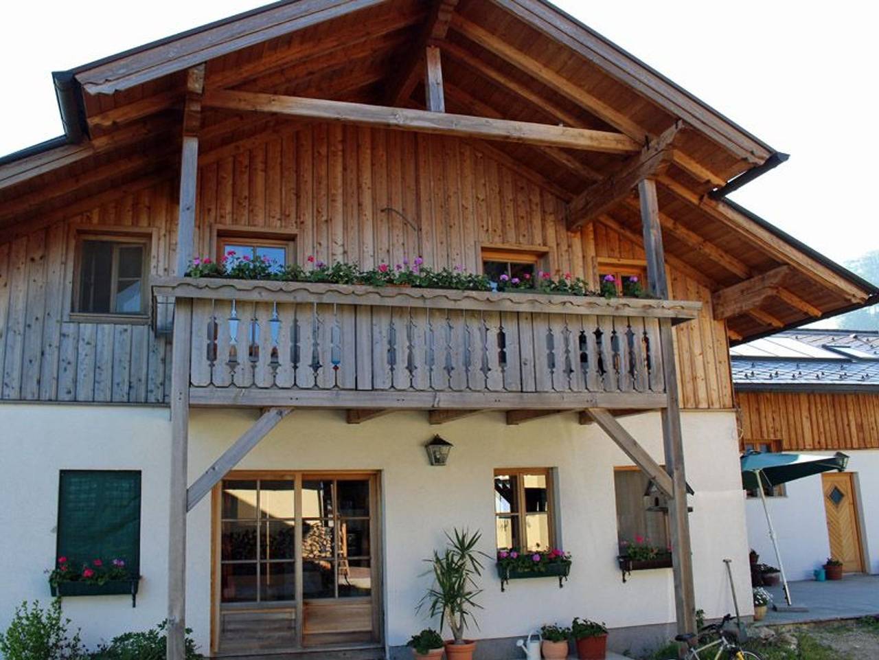 Ferienhaus Maria und Michael Zopf - Ferienwohnung 2-5 Personen in Steinbach am Attersee, Traunviertel