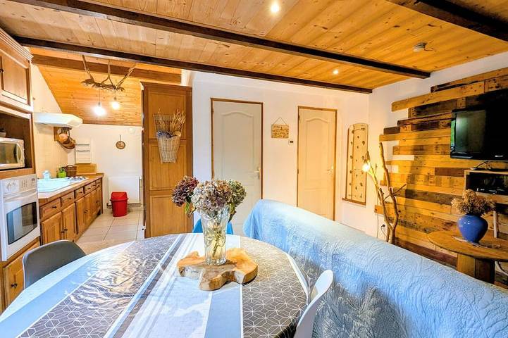 Gîte pour 4 personnes dans Grande cascade de Tendon