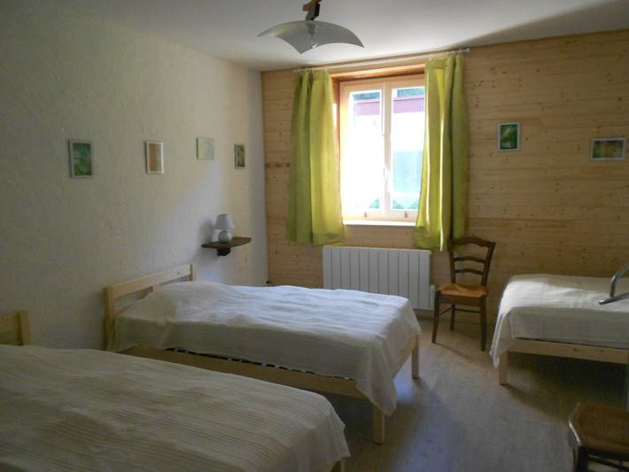 Location de vacances pour 15 personnes, avec jardin à Les Rousses - 3