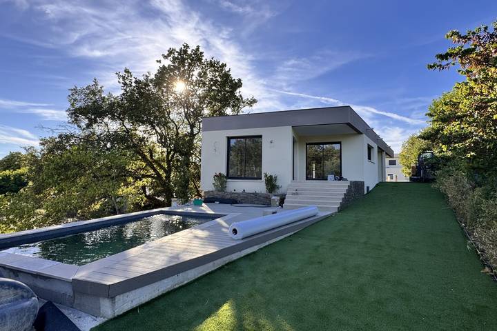 Ferienhaus für 6 Personen, mit Terrasse und Garten
