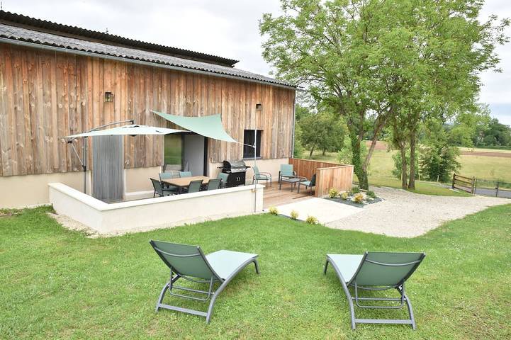 Location de vacances pour 6 personnes, avec jardin à La Chapelle-aux-Saints