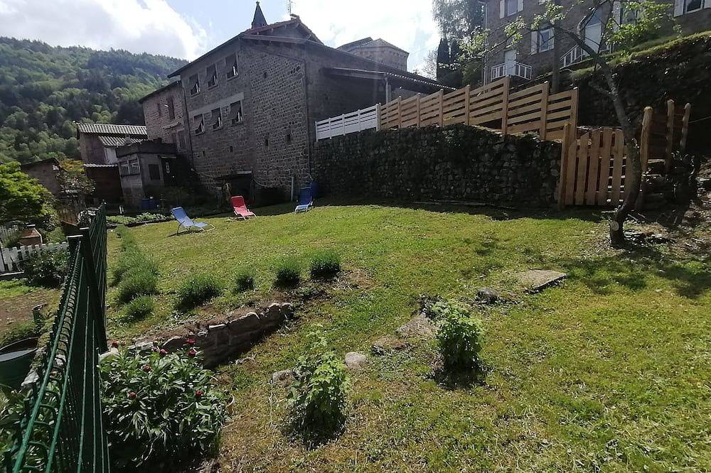 Gite Ardechois in Dornas, Parc naturel régional des Monts d'Ardèche