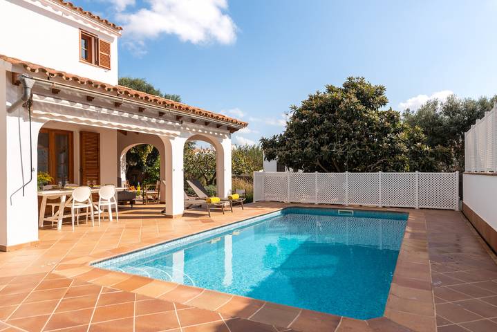 Villa for 7 people, with garden and terrace - 1