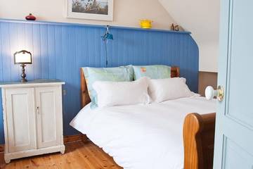 Log Cabin for 8 People in Glenties, County Donegal, Photo 2