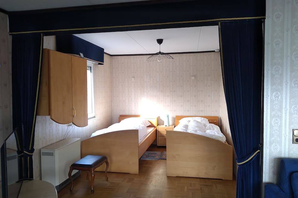 Ganze Wohnung, Ferienwohnung haus-elsa-bochum, 2-9Pers, 4 Zi, 130qm, gr. Terrasse, Ez Aufpreis in Weitmar, Bochum