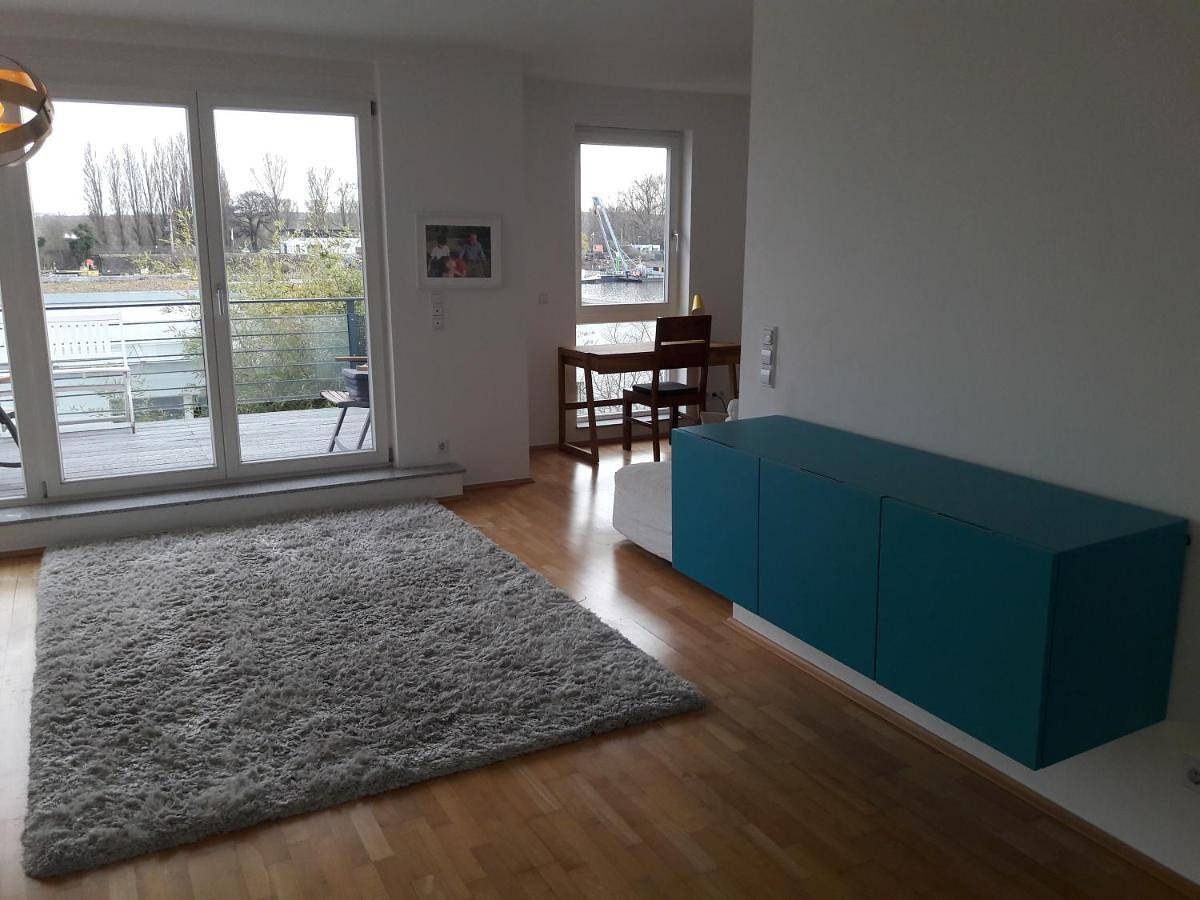 Ganze Wohnung, Wohnen am Wasser in Wiesbaden, Südhessen