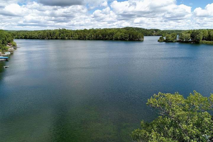 Cottage for 6 people, with yard and terrace in Lake Superior