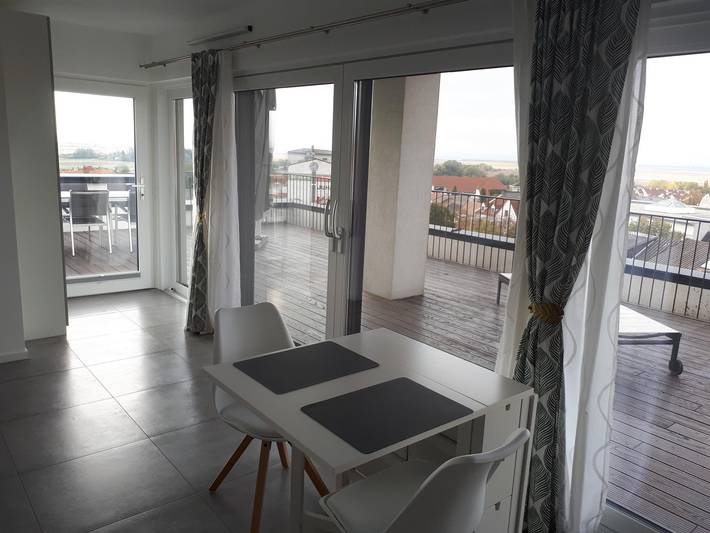Ferienwohnung für 2 Personen, mit Balkon und Terrasse sowie Seeblick und Ausblick am Neusiedler See