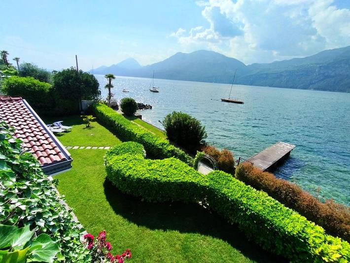 Villa pour 4 personnes, avec Balcon et Terrasse ainsi que Jardin et Vue à Brenzone