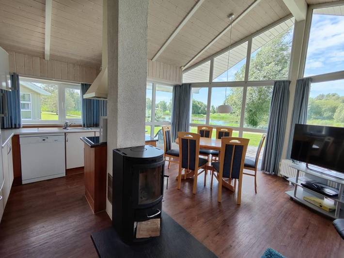 Ferienhaus für 6 Personen, mit Terrasse und Whirlpool sowie Garten und Sauna in Otterndorf - 4