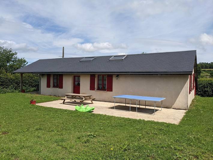 Einfamilienhaus mit Garten, Haustiere erlaubt, nahe dem See Settons in Gien-sur-Cure, Naturpark Morvan