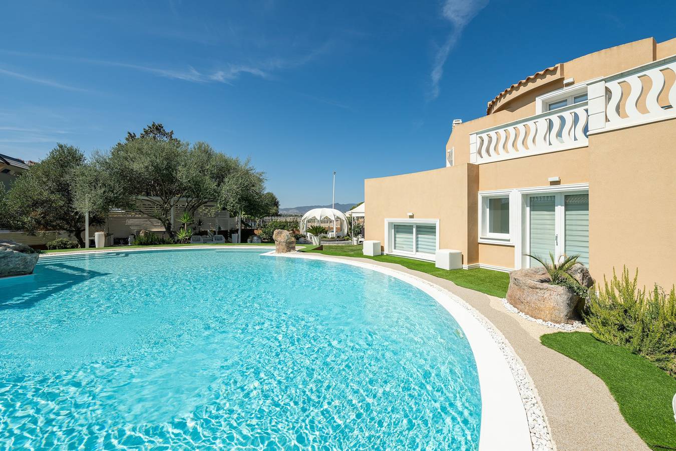 Ferienhaus 'Villa Leon mit privatem Pool' mit Meerblick, Wi-Fi und Klimaanlage in Foxi, Campidano