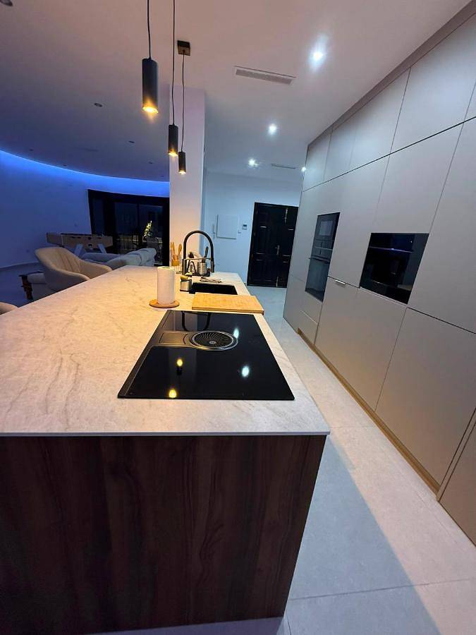 Casa rural para 7 personas, con Terraza y Jardín además de Piscina y Vistas en Catral - 4