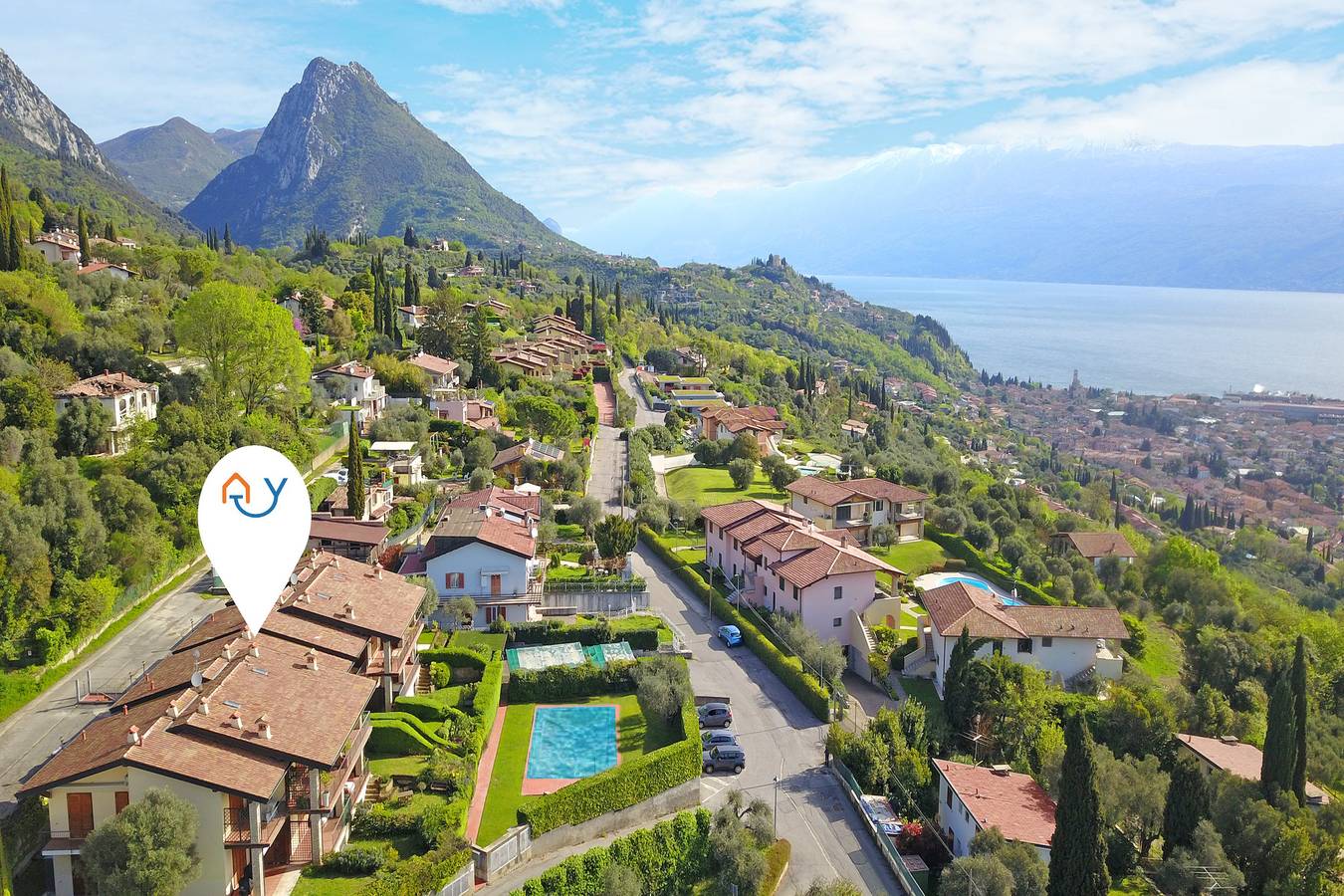 Appartamento intero, Grotten Loft with lake view & pool in Maderno, Toscolano-Maderno