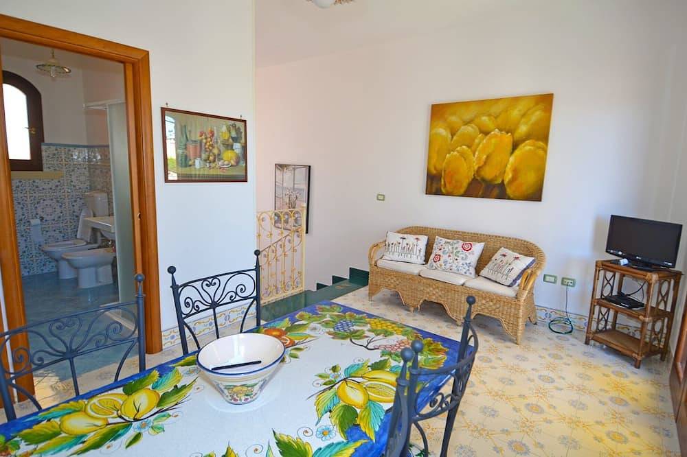 Luxury villa with large terrace overlooking the sea and a few steps from the sea in Marina di San Gregorio, Patù