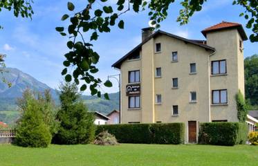 Hôtel pour 2 personnes, avec jardin et vue à Albertville