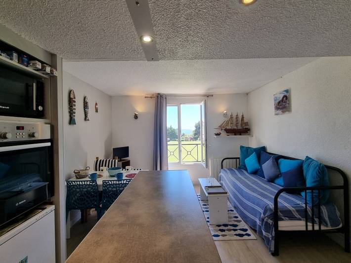 Gîte pour 4 personnes, avec piscine dans Kerjouanno - 4