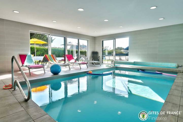 Gîte für 8 Personen, mit Terrasse und Garten sowie Pool in Cléder