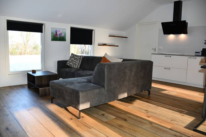 Großzügig Ferienhaus für 2 Pers. mit Fußbodenheizung, in ländlicher Lage nahe Giethoorn. in Nationalpark Weerribben-Wieden