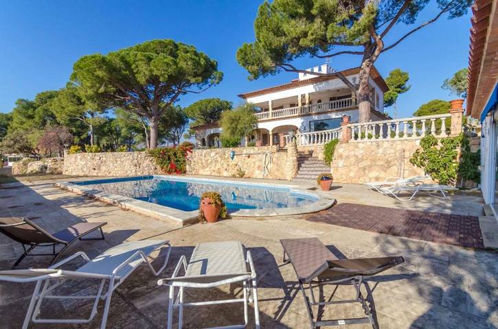 Casa rural para 10 personas, con Piscina en Bañeras
