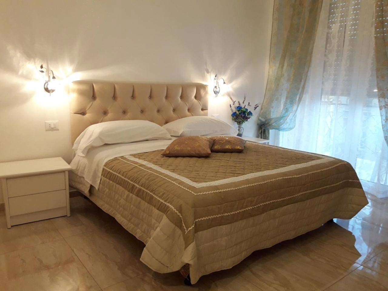 Affittacamere Sorrento in Ventimiglia (Ville), Région de Vintimille