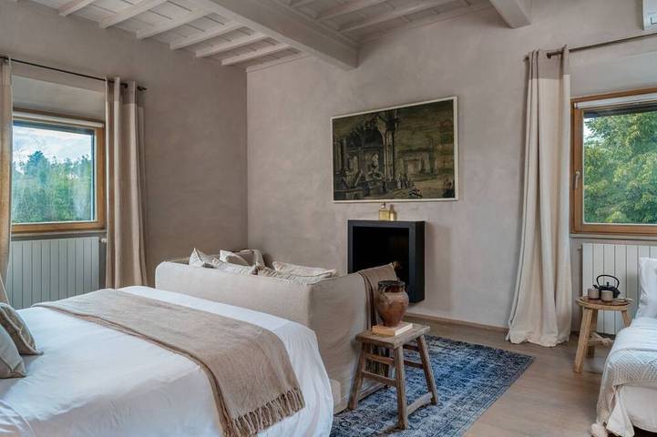 The Romantic Olive Reatreat with pool and garden near Florence in Lastra a Signa, Provincia di Prato