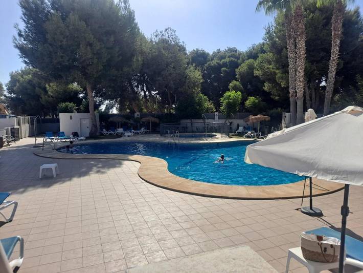 Apartamento de vacaciones para 6 personas, con piscina además de vistas y balcón - 1