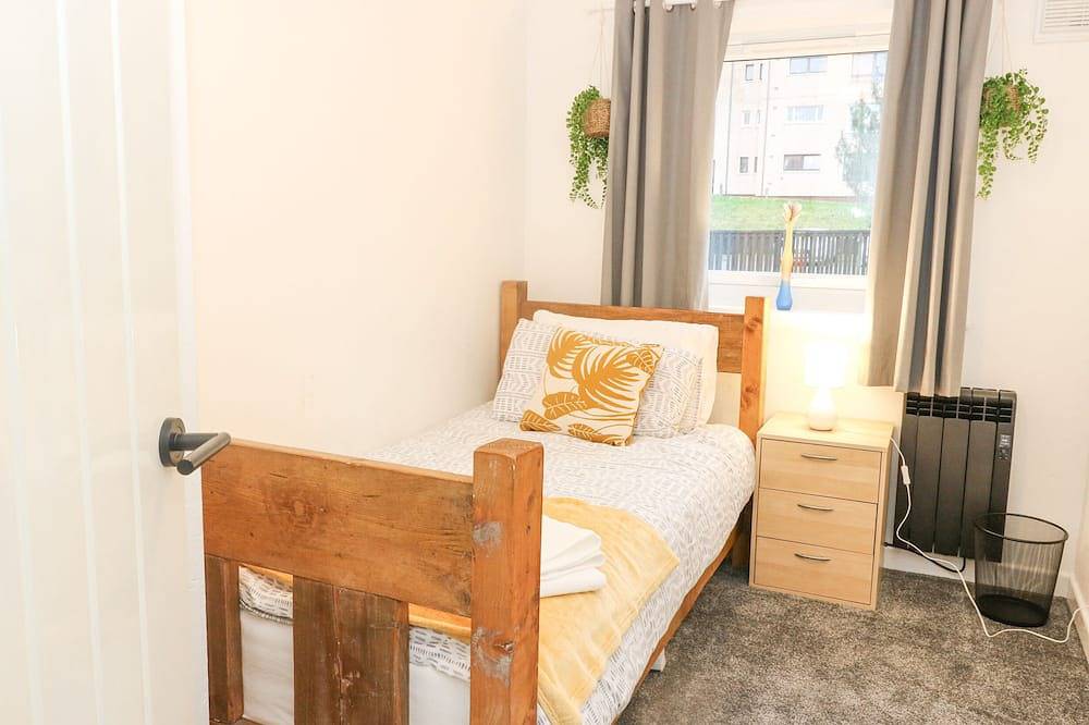 22 Moray Place, pet friendly, country holiday cottage in Fort William in Nevis Range, Fort William